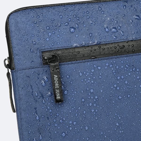 Bild 5 von Adore June Premium Hülle Bent für Apple iPad Pro 12.9 in Farbe Blau
