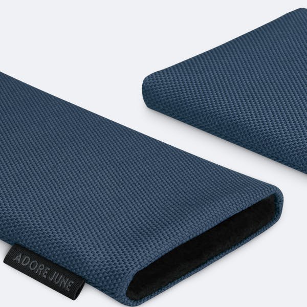 Bild 5 von Adore June Classic Recycled 6,7 Zoll Premium Handytasche für Apple iPhone 12 Pro Max in Farbe Blau